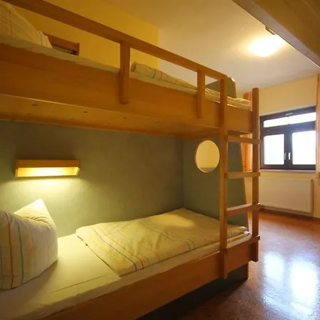 Djh Heringsdorf Hostel *